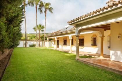 d19821537768838c6d400e2d35fc41bd - 23