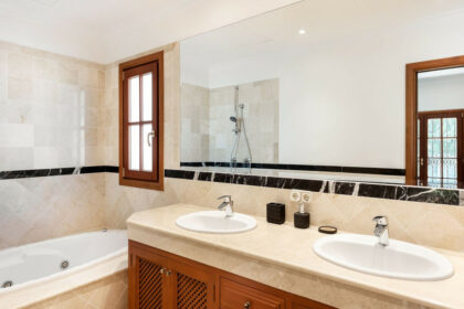 d19821537768838c6d400e2d35fc41bd - 28