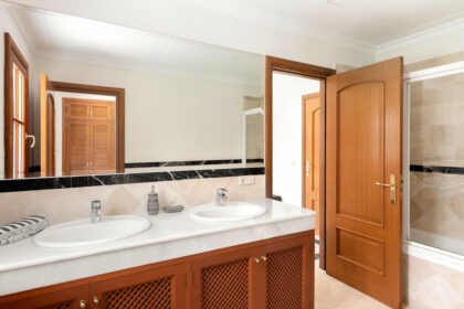 d19821537768838c6d400e2d35fc41bd - 29