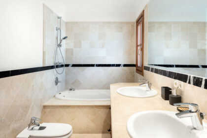 d19821537768838c6d400e2d35fc41bd - 32