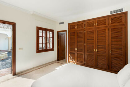 d19821537768838c6d400e2d35fc41bd - 38