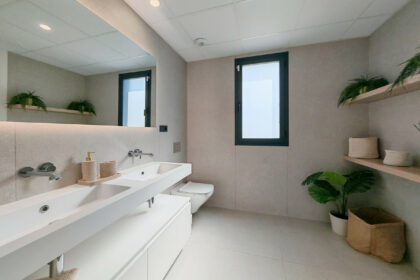 d20a4f083cdc2641e80d7471501667d0 - 16