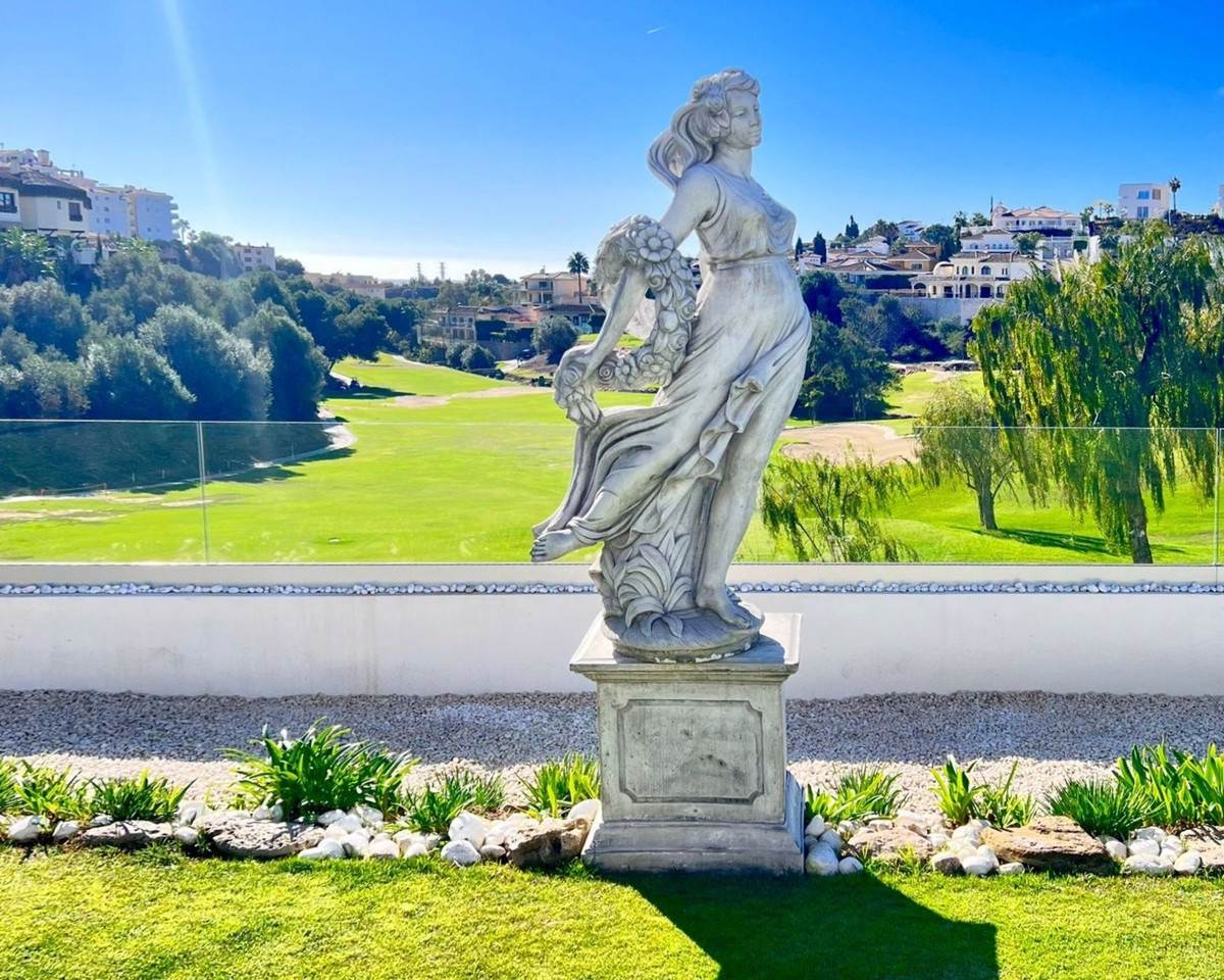 d2659af72f03462e58a9802f673eb1f7 - 2