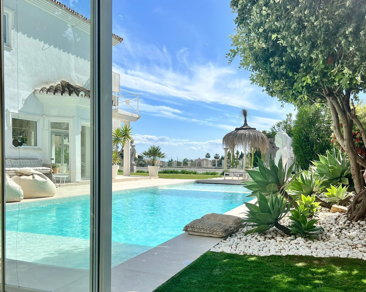 d2659af72f03462e58a9802f673eb1f7 - 24