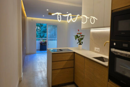 d2a3b0564f2bd5caf813587582a44a37 - 1