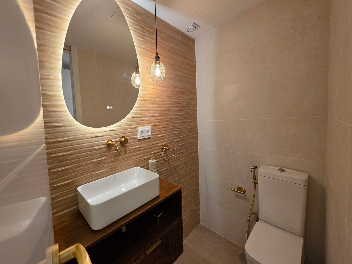 d2a3b0564f2bd5caf813587582a44a37 - 11