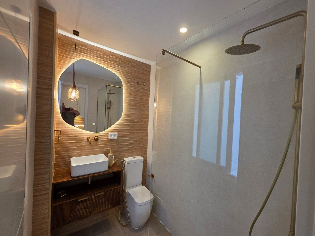 d2a3b0564f2bd5caf813587582a44a37 - 15