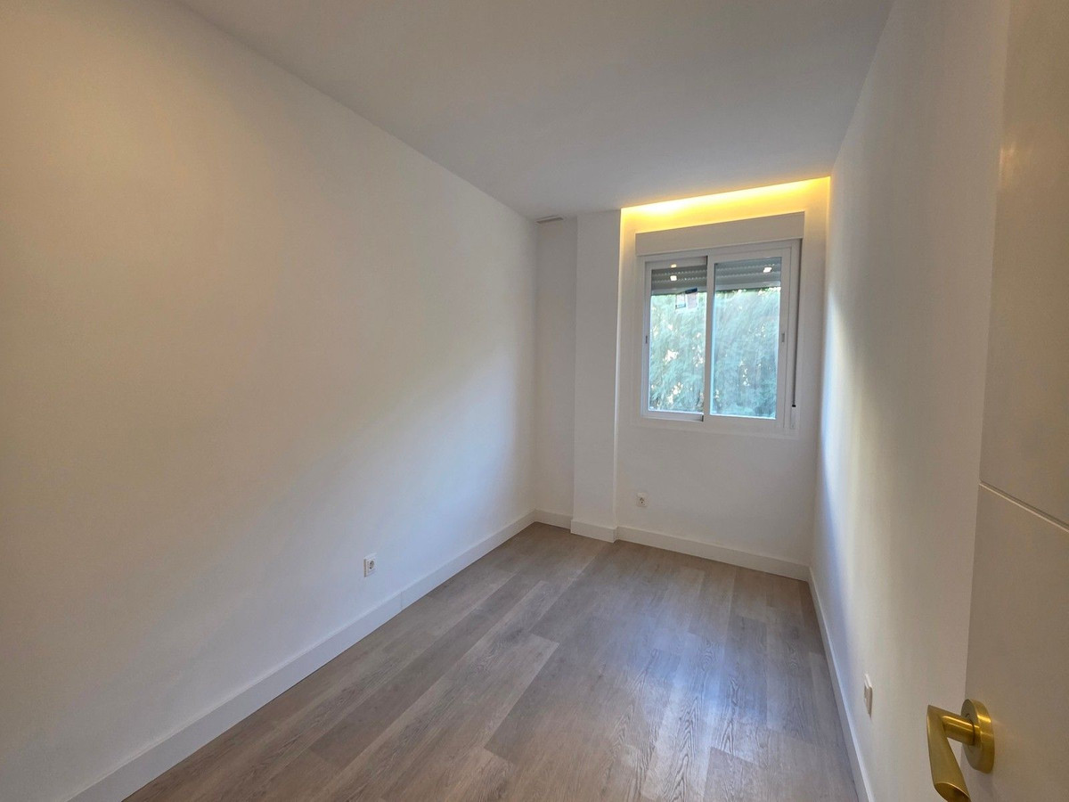 d2a3b0564f2bd5caf813587582a44a37 - 23