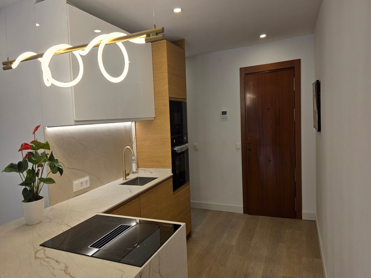 d2a3b0564f2bd5caf813587582a44a37 - 6