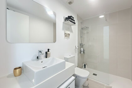 d3c505becbd3d2a99c08bcbaa76c54aa - 35