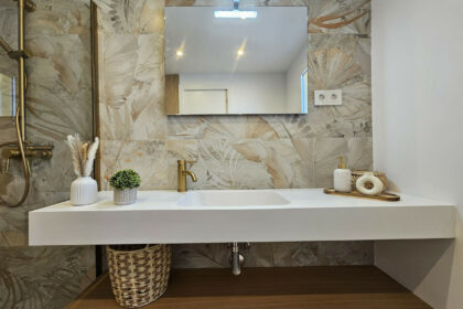 d4661c1adfc1c6effc587c13e447a28e - 18