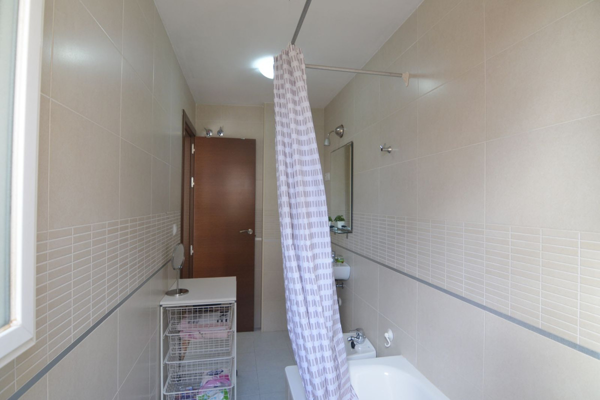 d470f2e76bc3417c314332dc29dacc75 - 14