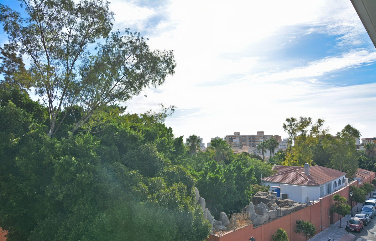 d470f2e76bc3417c314332dc29dacc75 - 15