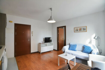 d470f2e76bc3417c314332dc29dacc75 - 4