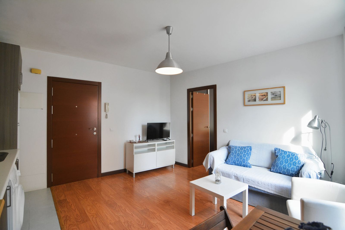 d470f2e76bc3417c314332dc29dacc75 - 4