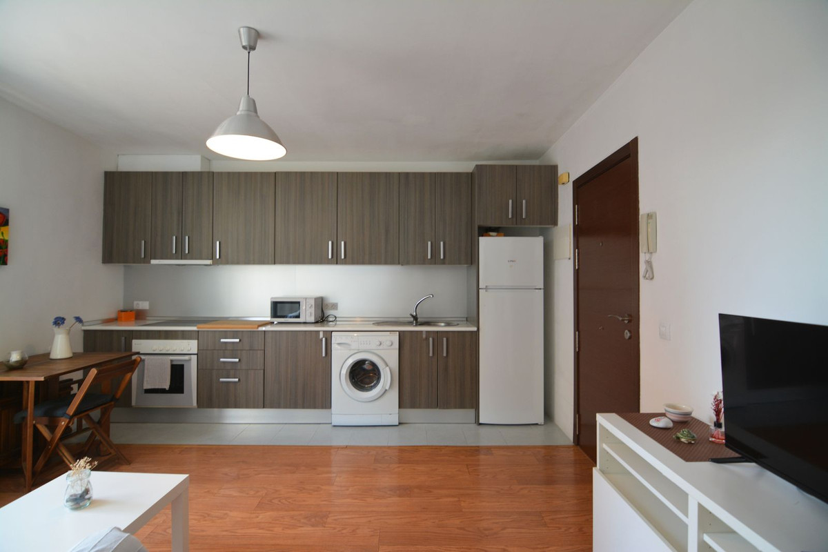 d470f2e76bc3417c314332dc29dacc75 - 7