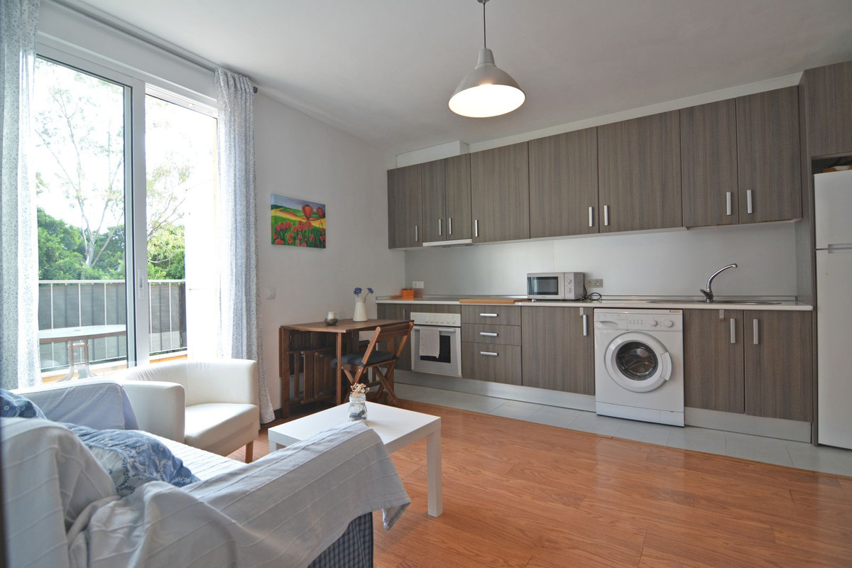 d470f2e76bc3417c314332dc29dacc75 - 9