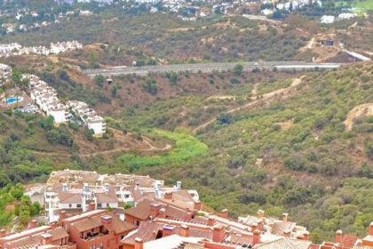 d49c41d00585b2c6d5e2bd109f8fc632 - 3