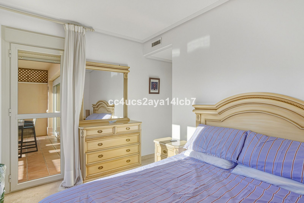 d5b5bf636f457957c4e56ca0dae65c07 - 12