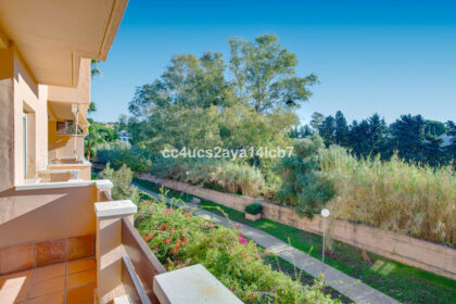 d5b5bf636f457957c4e56ca0dae65c07 - 23