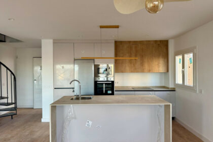 d5c60f3b87bc362f70d8b47905be5639 - 1