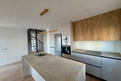 d5c60f3b87bc362f70d8b47905be5639 - 12