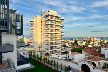 d5c60f3b87bc362f70d8b47905be5639 - 30