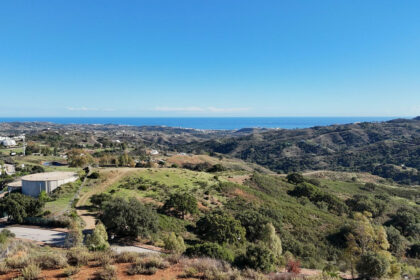 d6456cd1563e64338c8c096663b10418 - 3