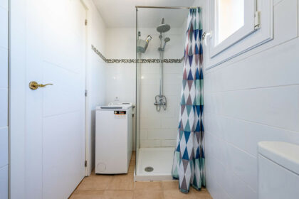 d66d3a84cf46ee00472c1bc260c1ceb8 - 13