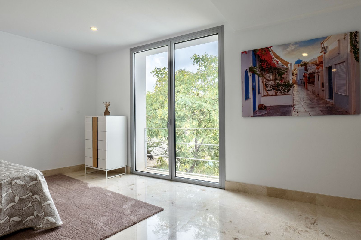 d6a971a8fd032d77f513020a330f25f7 - 25