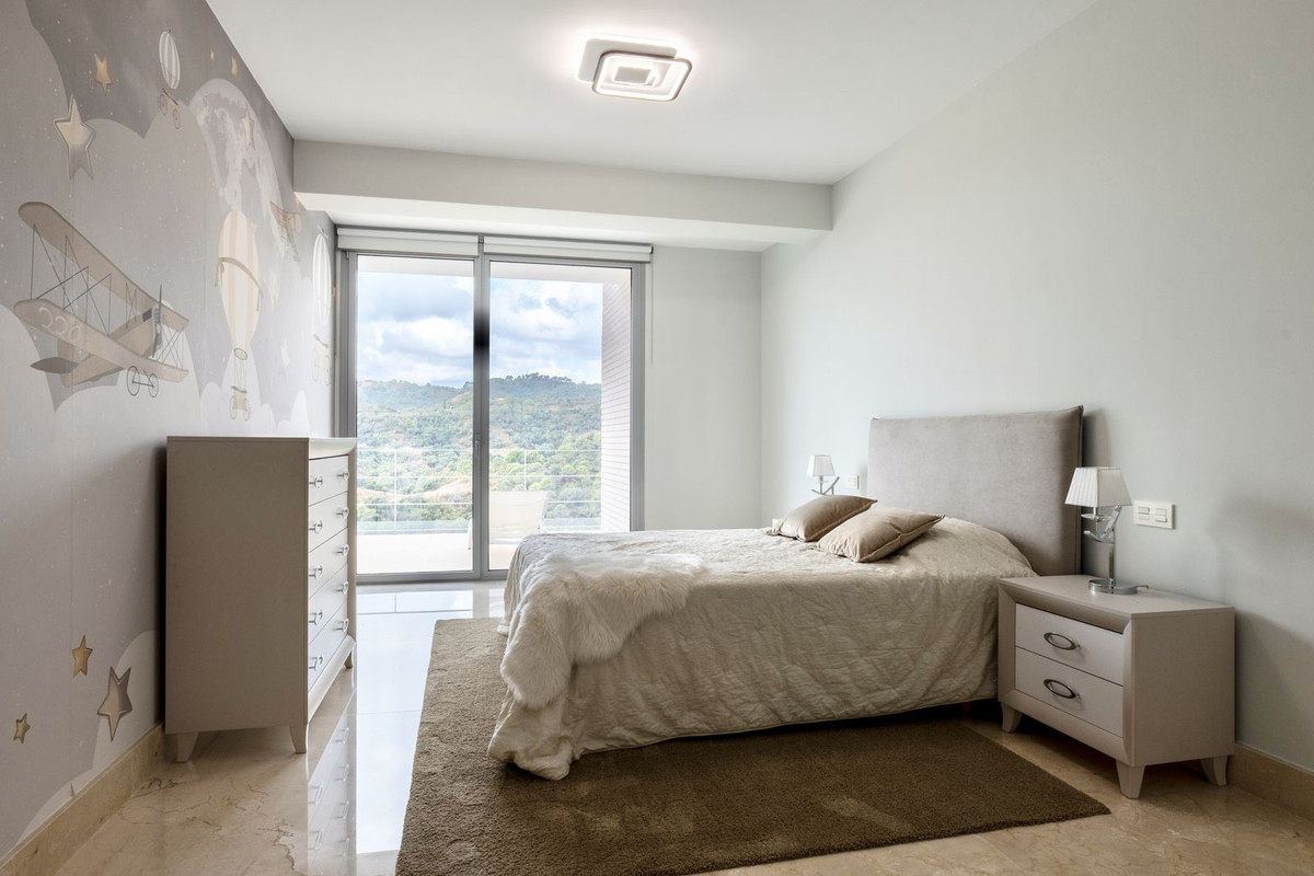 d6a971a8fd032d77f513020a330f25f7 - 32