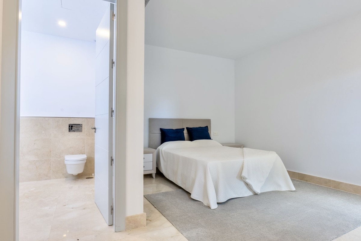 d6a971a8fd032d77f513020a330f25f7 - 40