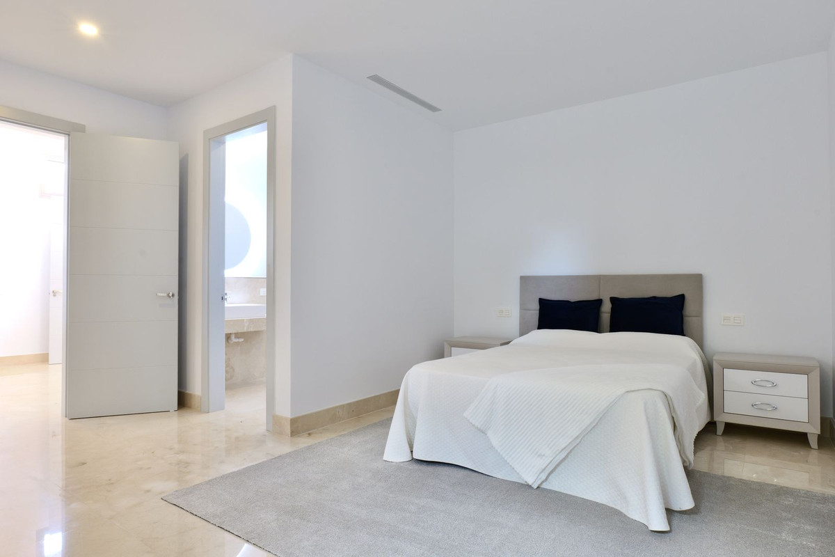 d6a971a8fd032d77f513020a330f25f7 - 41