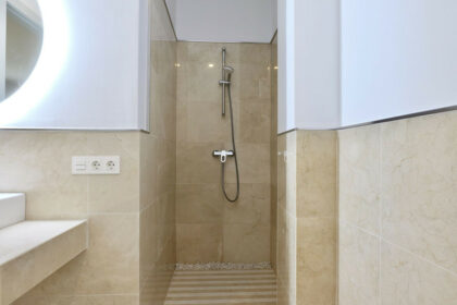 d6a971a8fd032d77f513020a330f25f7 - 42