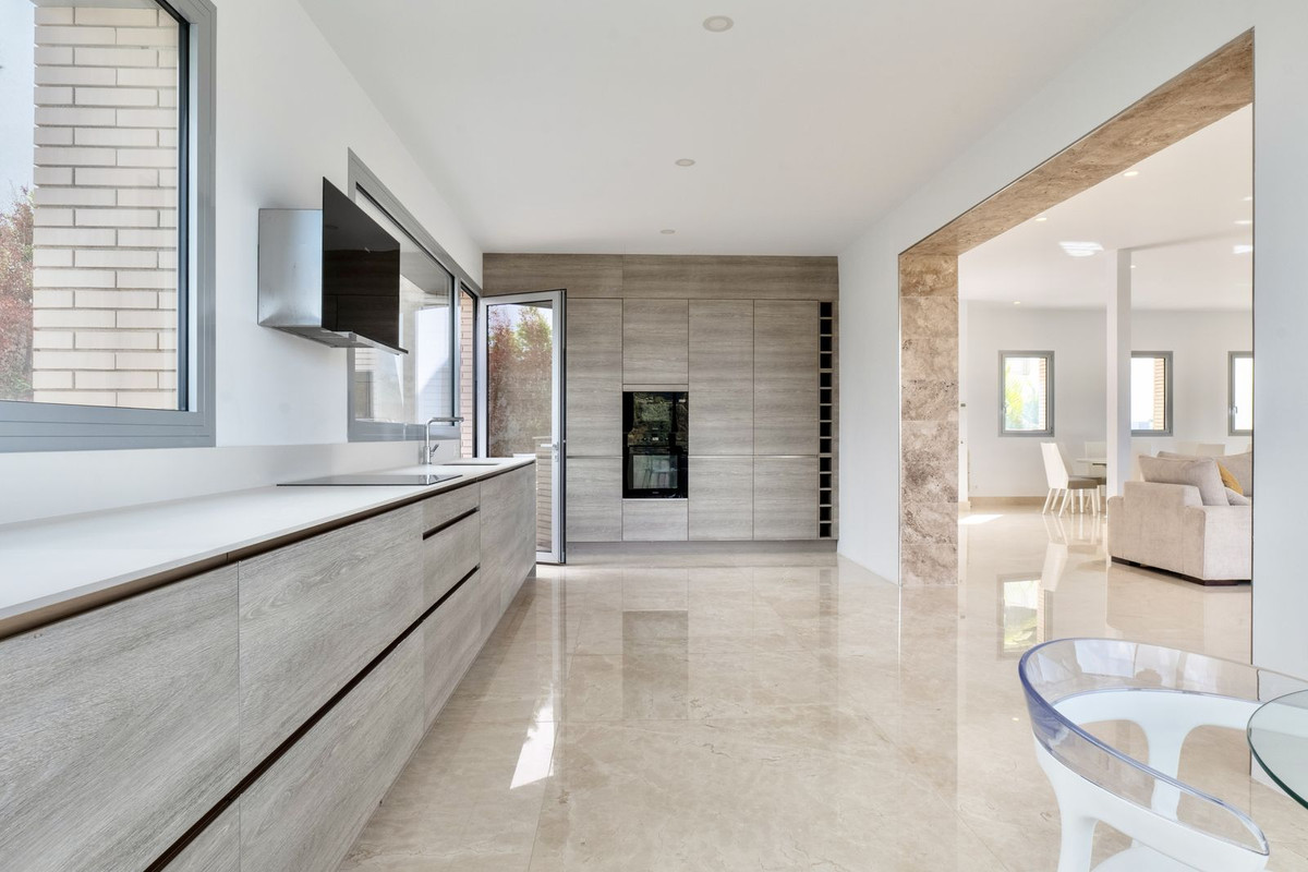 d6a971a8fd032d77f513020a330f25f7 - 54