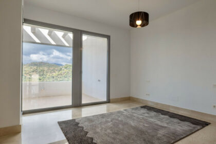 d6a971a8fd032d77f513020a330f25f7 - 64