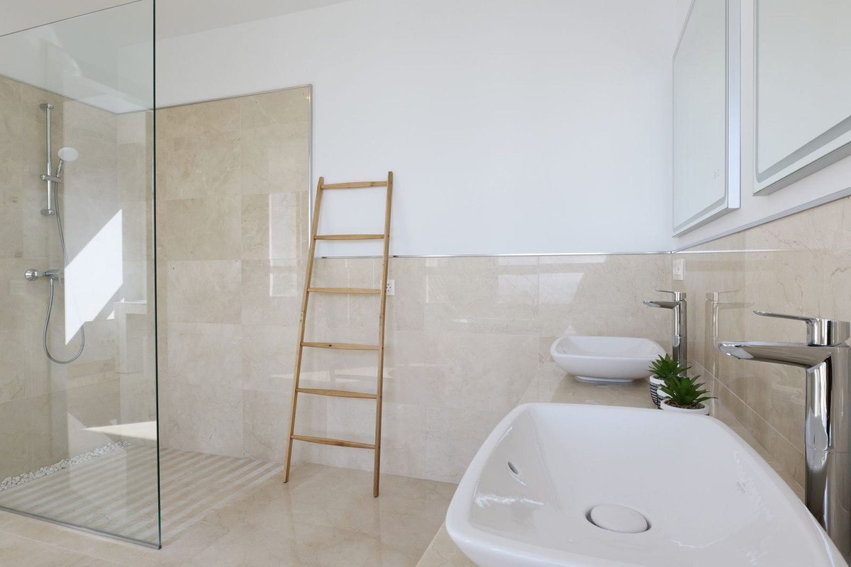 d6a971a8fd032d77f513020a330f25f7 - 69