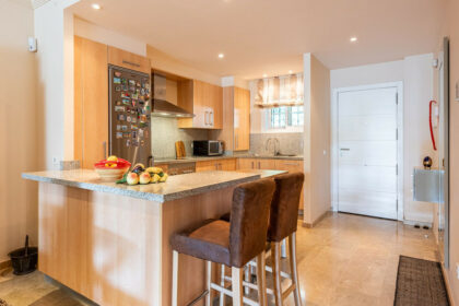 d6cb17f389a6e6cf7bfdb209583cc147 - 18