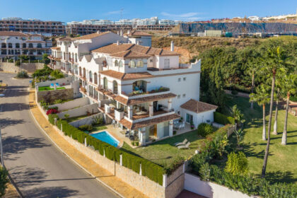 d6cb17f389a6e6cf7bfdb209583cc147 - 27