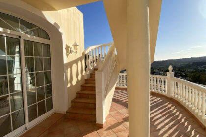 d710ac66866c0aa18153f040c8149cd3 - 10