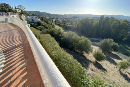 d710ac66866c0aa18153f040c8149cd3 - 12