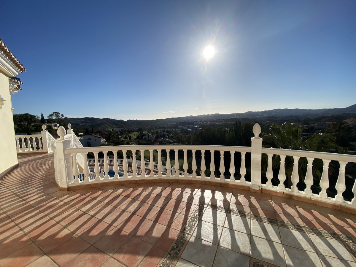 d710ac66866c0aa18153f040c8149cd3 - 13