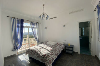 d710ac66866c0aa18153f040c8149cd3 - 26