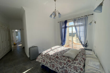 d710ac66866c0aa18153f040c8149cd3 - 33