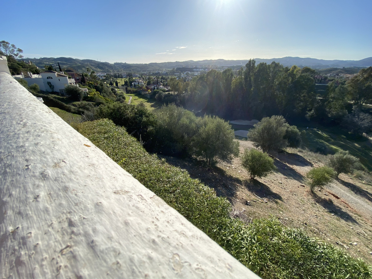 d710ac66866c0aa18153f040c8149cd3 - 37