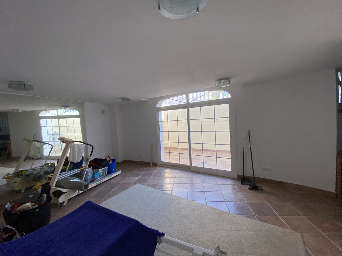 d710ac66866c0aa18153f040c8149cd3 - 47