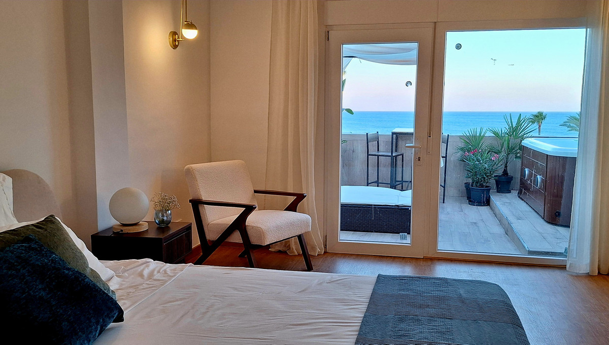 d76510b30921fa3fa1c0643c49ca96a5 - 10