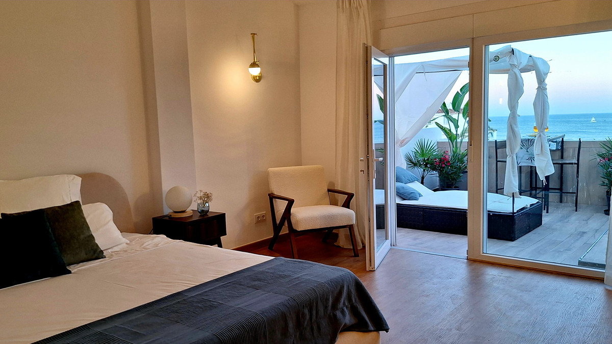 d76510b30921fa3fa1c0643c49ca96a5 - 11