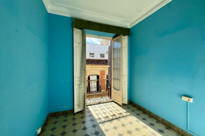 d8078c60d69673564fc48d2fe7842590 - 11