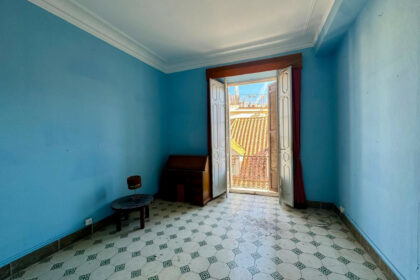 d8078c60d69673564fc48d2fe7842590 - 15